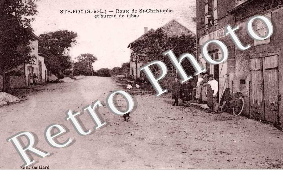 Route de Saint Christophe et Bureau de Tabac