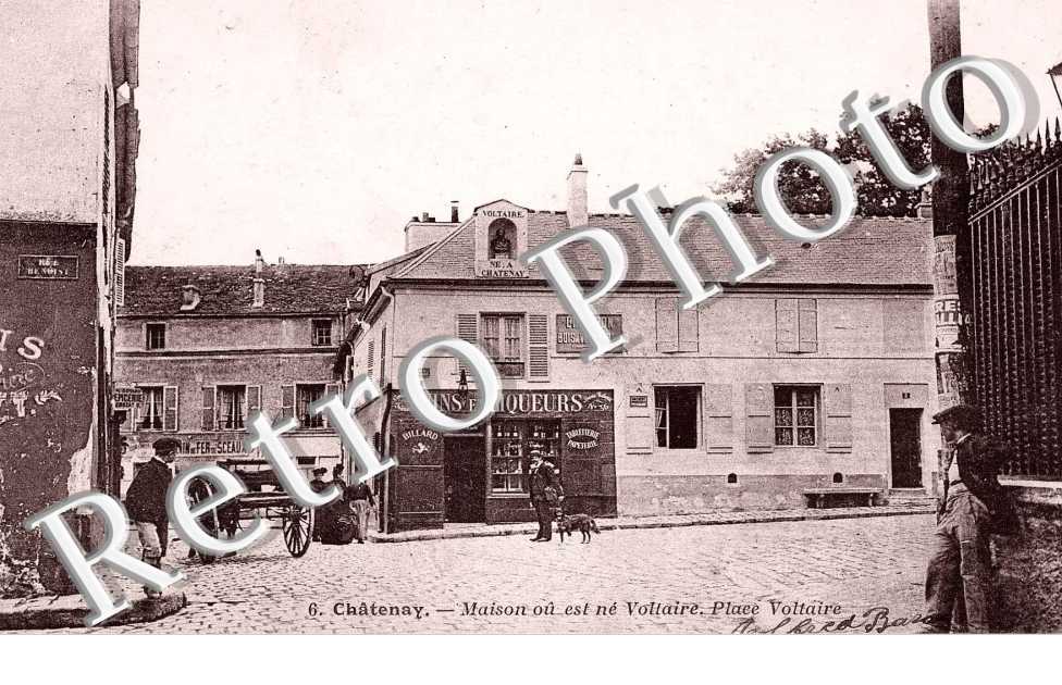 Maison ou est ne voltaire - Place Voltaire