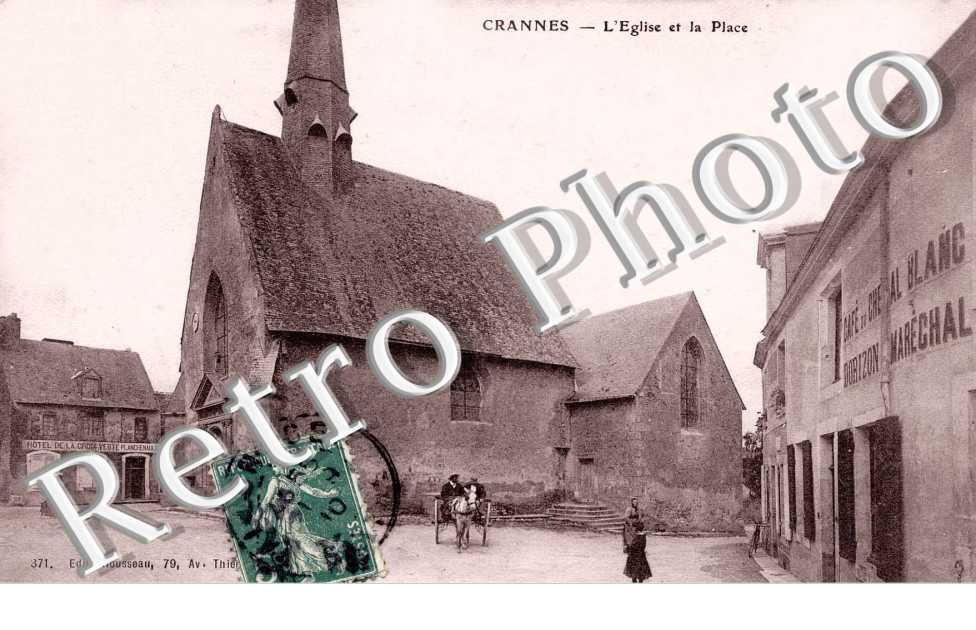 L&#039;eglise et la place