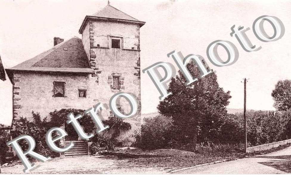 Chateau de la Tour, Route de Clermont