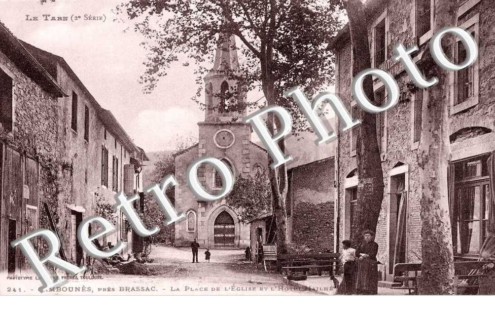 Place de l'Eglise et Place de l'Hotel Majlhe