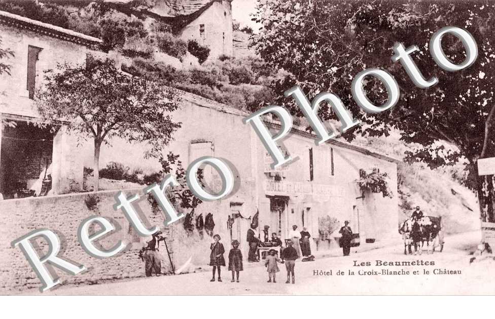 Hotel de la Croix Blanche et le Chateau