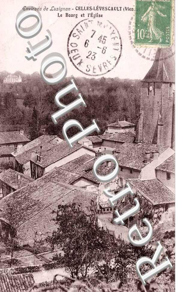 Le bourg et l'eglise