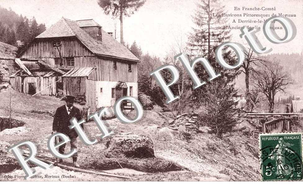 Derriere le mont l&#039;ancien moulin grosjean