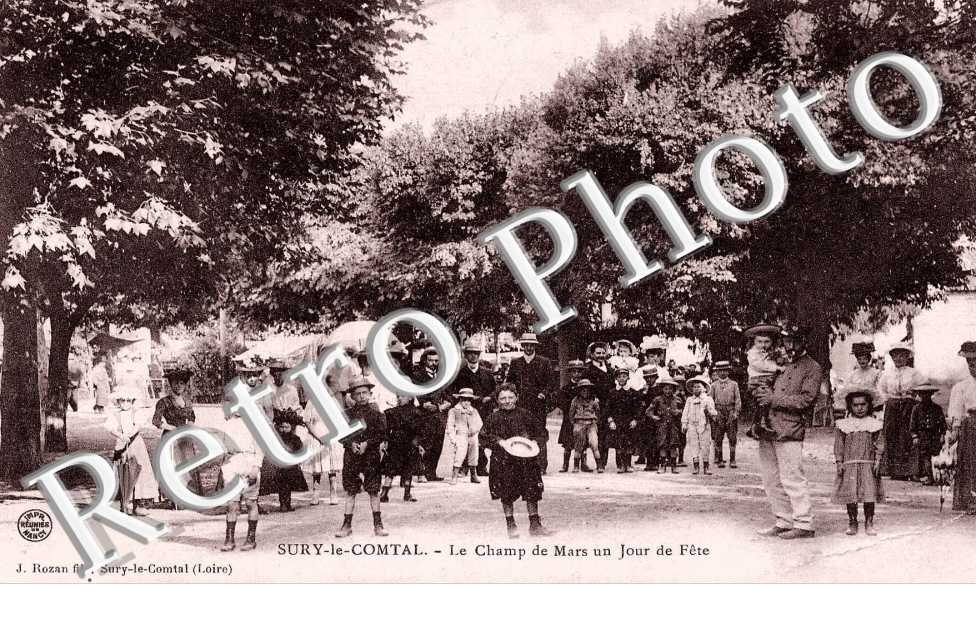 Champ de Mars un jour de Fete