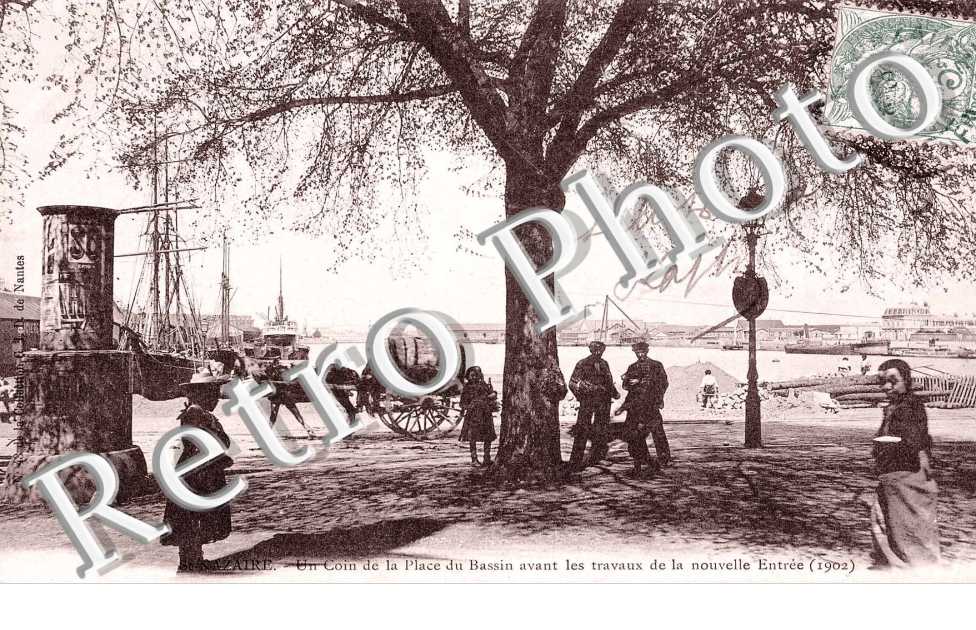un coin de la place du Bassin avant les travaux de la nouvelle entree 1902