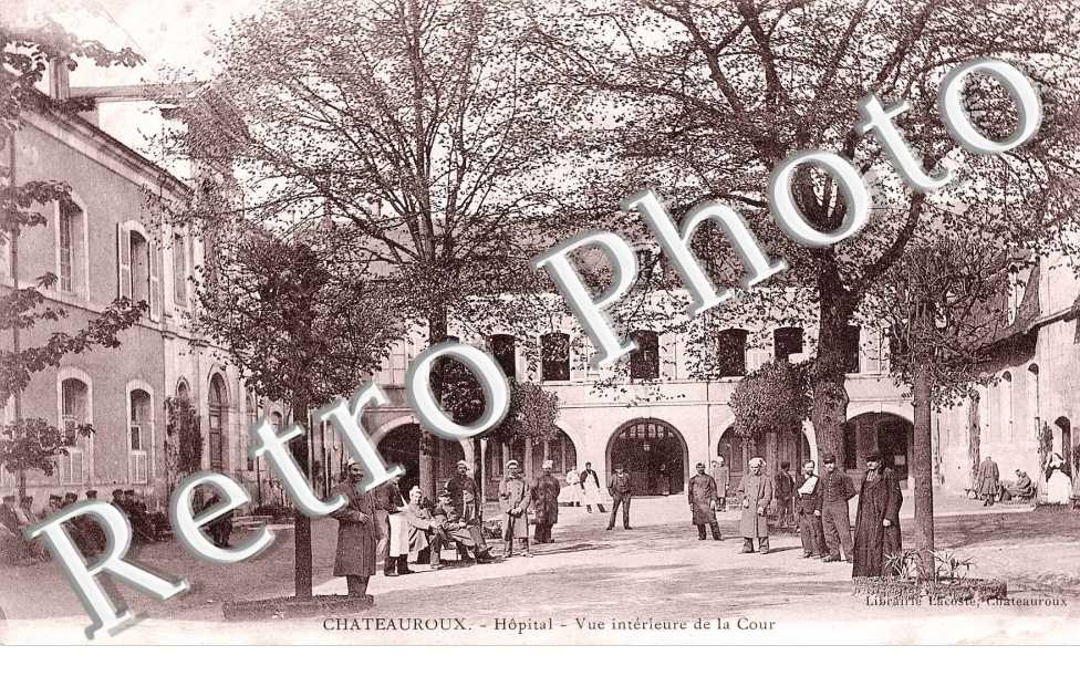 Hopital - Vue interieure de la Cour