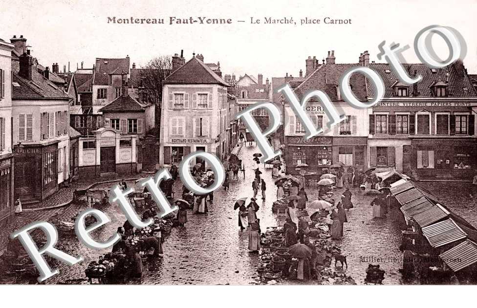 le Marche, la Place Carnot