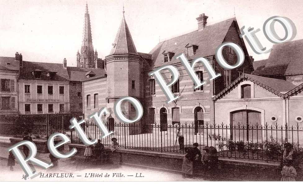 HOTEL DE VILLE