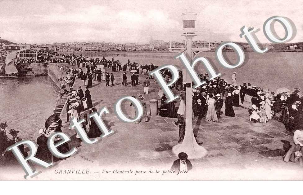Vue generale prise de la Petite Jetee