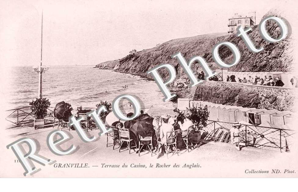 Terrase du casino - le rocher des anglais