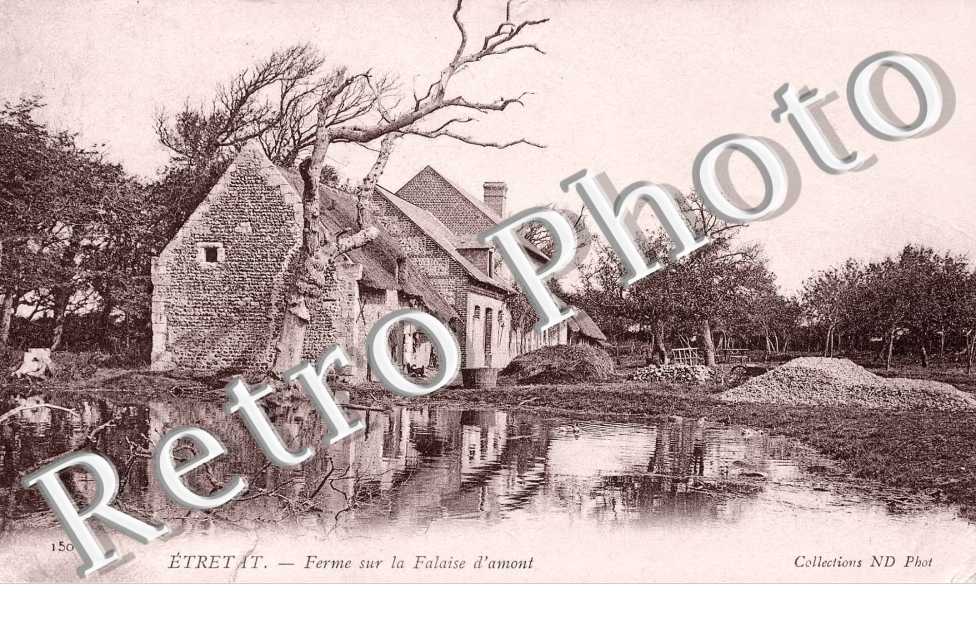 ferme sur la falaise d&#039;amont