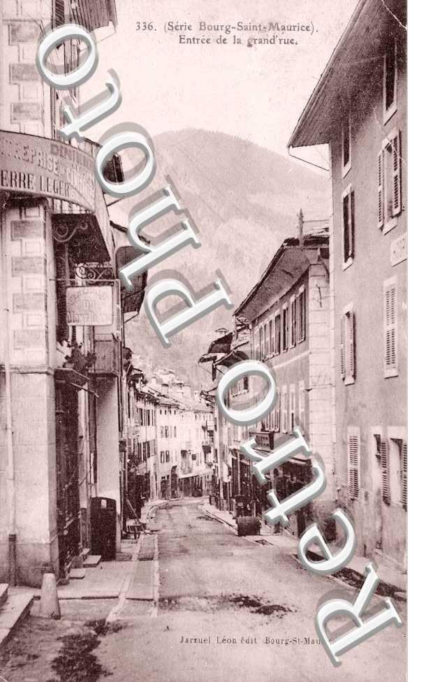 Entree de la Grand&#039;Rue