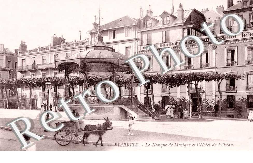 Kiosque de Musique et Hotel de l&#039;Ocean