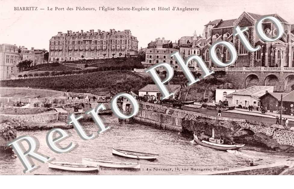 LE PORT DES PECHEURS l&#039;eglise Sainte Eugenie et l&#039;Hotel d&#039;Angleterre