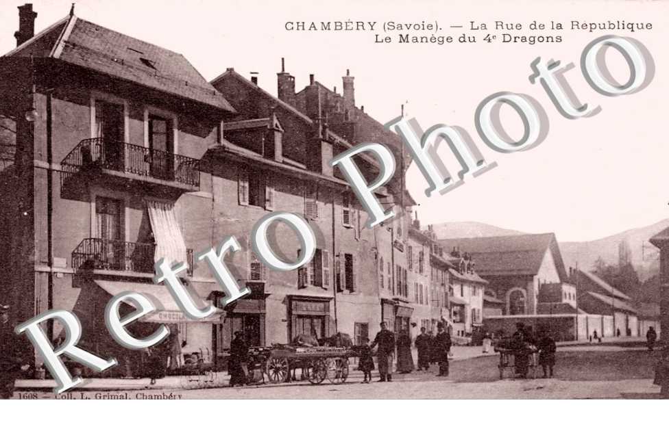 La Rue de la Republique, le Manege du 4e Dragons