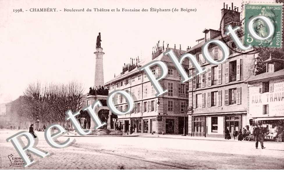 Boulevard du Theatre et la Fontaine des Elephants