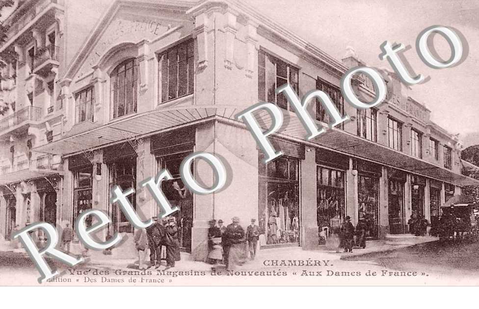 Vue des grands magasins de nouveautes " aux dames de France "
