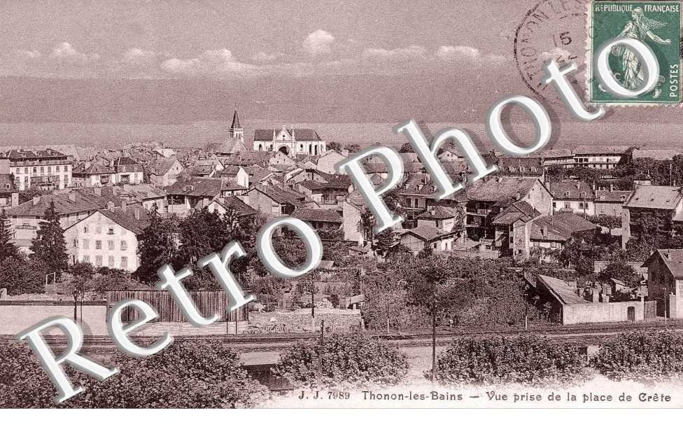 vue prise de la place de Crête