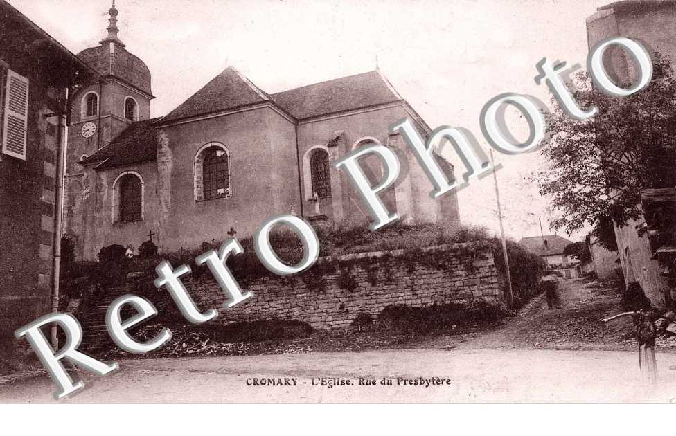 l&#039;eglise, rue du Presbytere