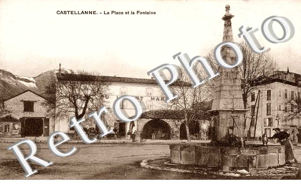 la place et la fontaine