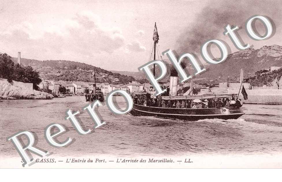 l&#039;entree du port - l&#039;arrivee des marseillais (bateau)