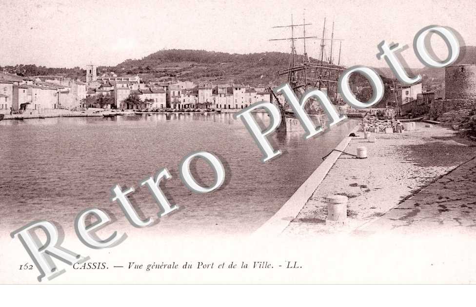 Vue generale du Port et de la Ville