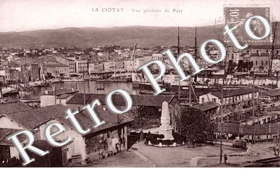 Vue generale du Port