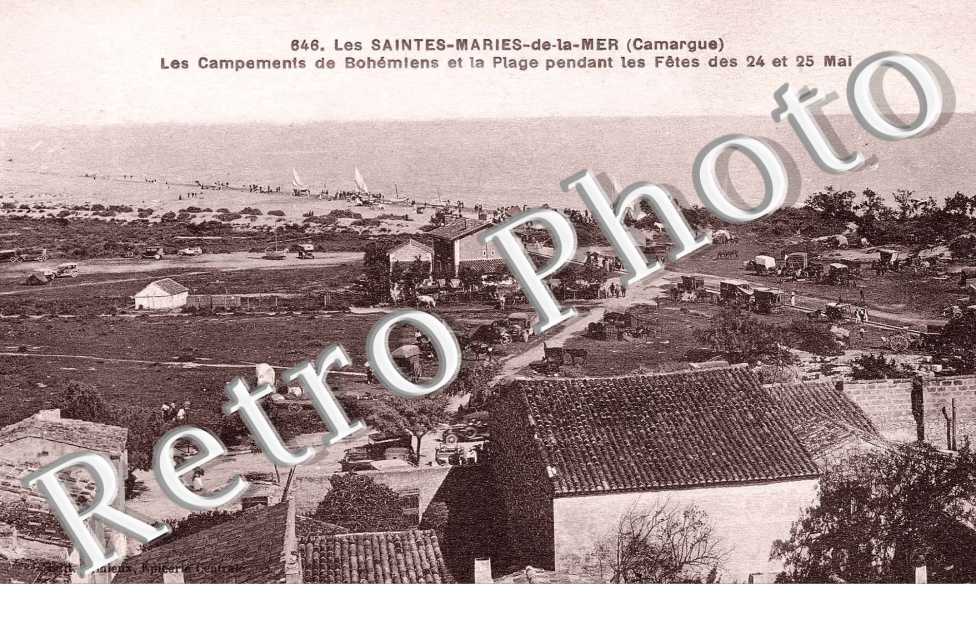 les campements de bohemiens et la plage pendant les fetes des 24 et 25 mai