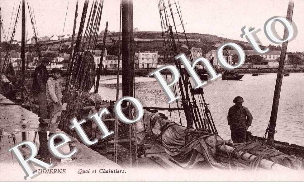 quai et chalutiers