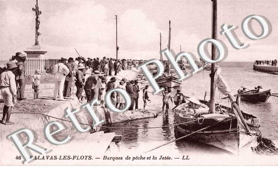 Barques de peche et la jetee