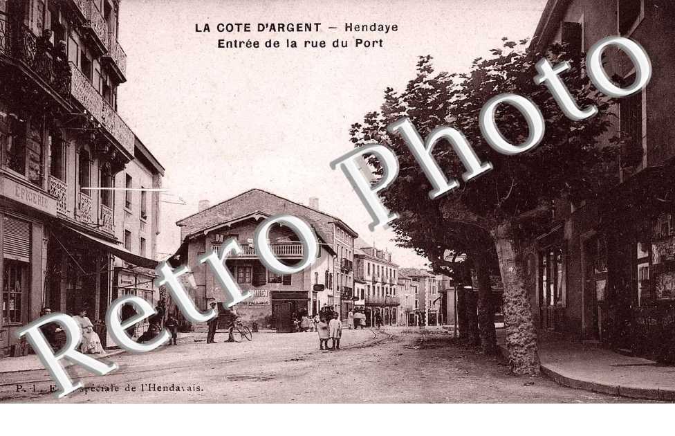 entree de la rue du port