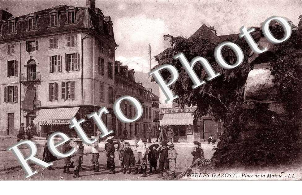 PLACE DE LA MAIRIE