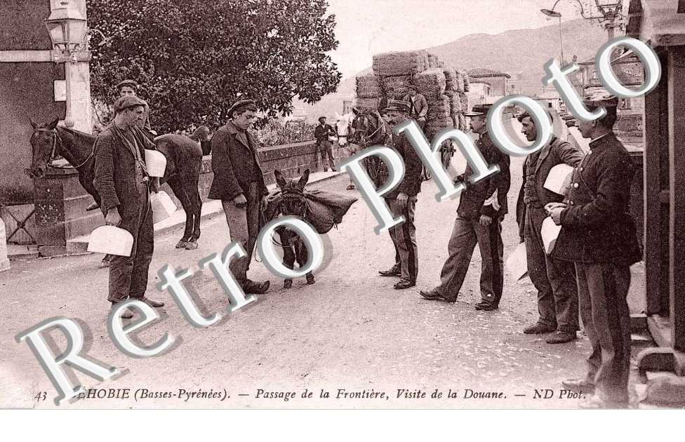 passage de la frontiere - visite de la Douane