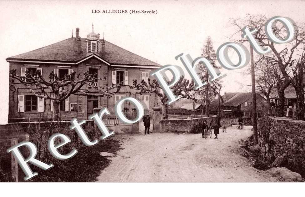 une rue du village