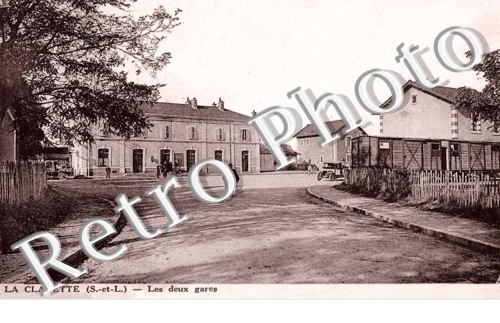 Les deux gares