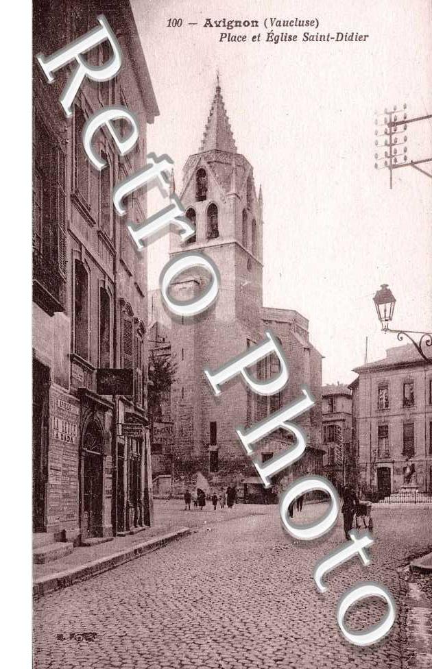 Place et Eglise Saint Didier