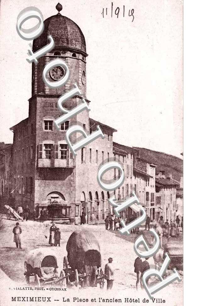 la Place et l&#039;Ancien Hotel de Ville