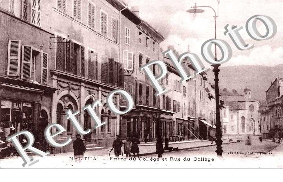 Entree du college et rue du college