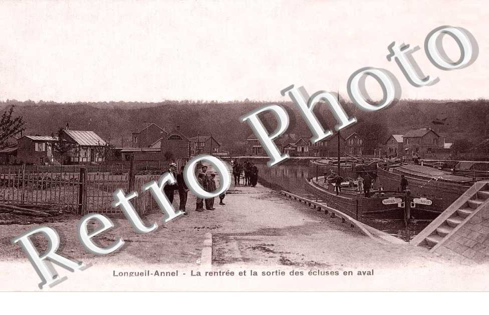 la rentree et la sortie des ecluses en aval
