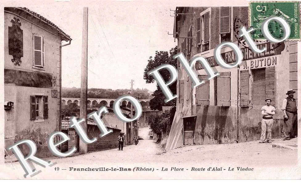La place - Route d&#039;Alai - Le Viaduc