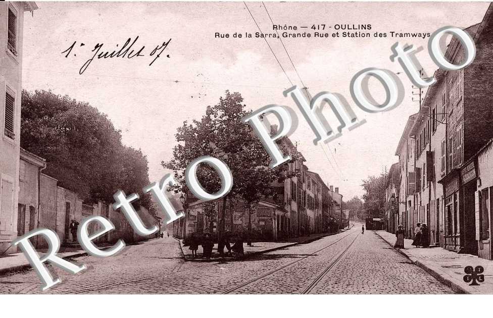 Rue de la Sarra - Grande rue et station des tramways
