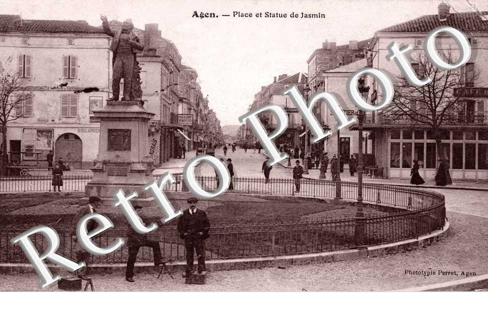 PLACE ET STATUE DE JASMIN