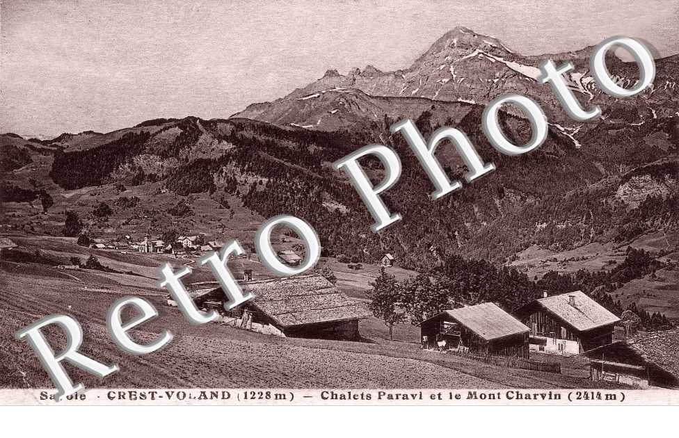 Chalets Paravi et le Mont Charvin