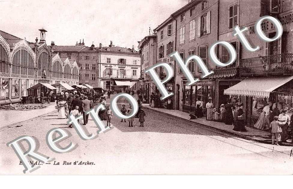 LA RUE D&#039;ARCHES