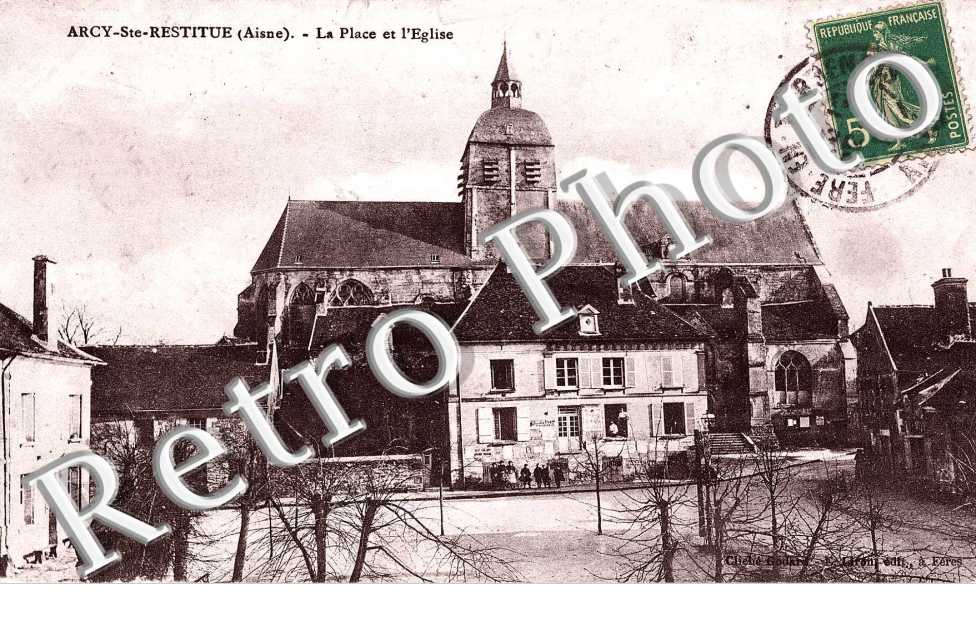 la place et l&#039;eglise