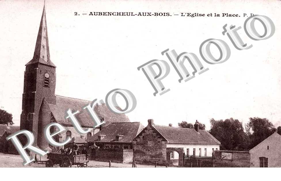 L&#039;eglise et la place