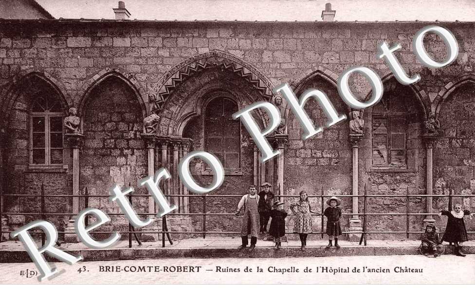 Ruines de la chapelle de l&#039;hopital de l&#039;ancien chateau