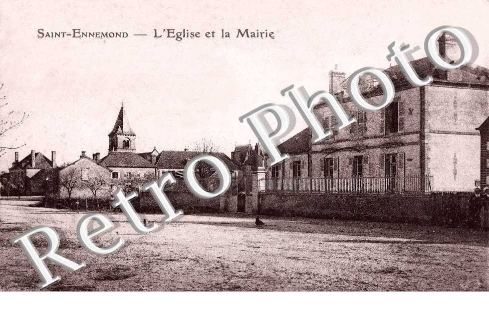 Eglise et la Mairie