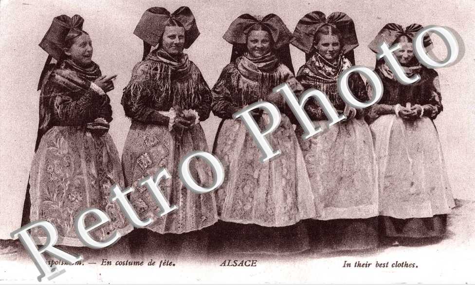 En costume de fête
